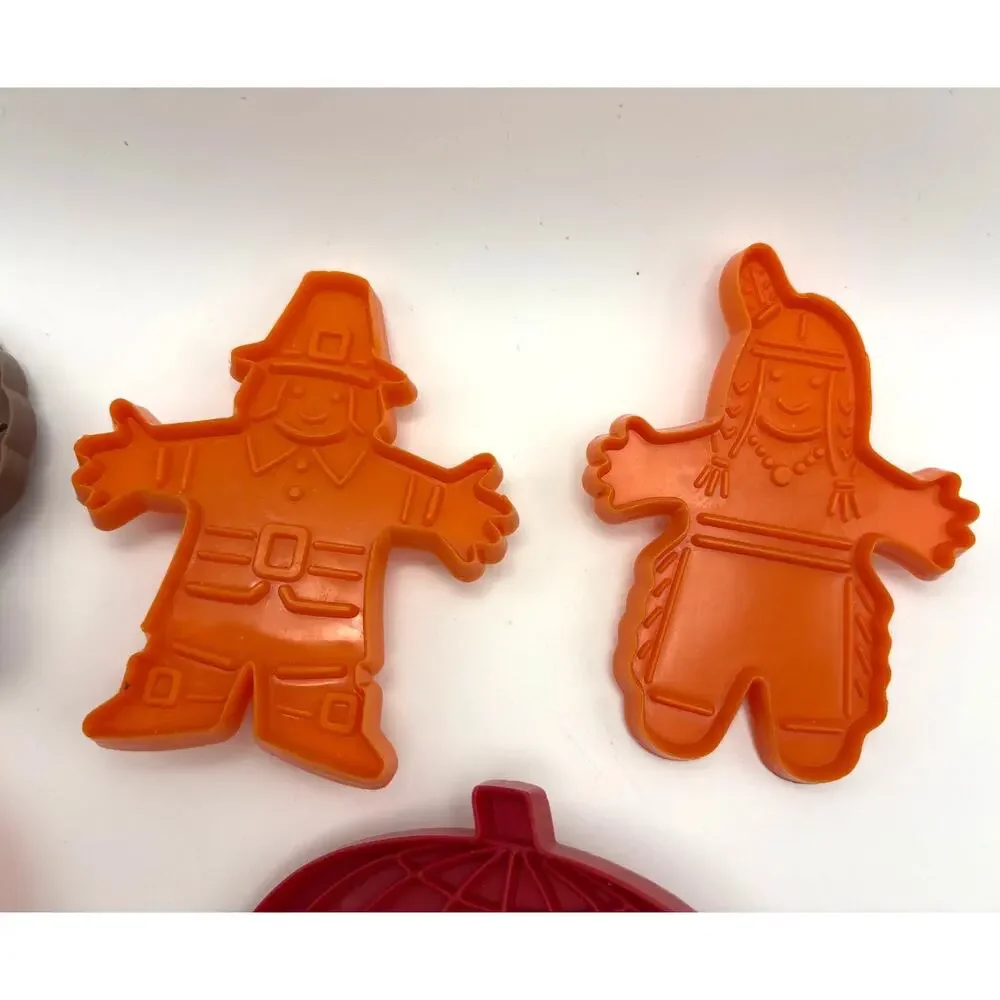 Vintage 1980s Fall Plastic Cookie Cutters Lot of 7 Hutzler & Tupperware Brands
